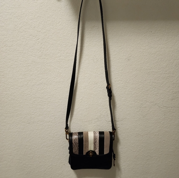 Fossil Brand Gray Tones Patchwork Ainsley Crossbody - Picture 5 of 9